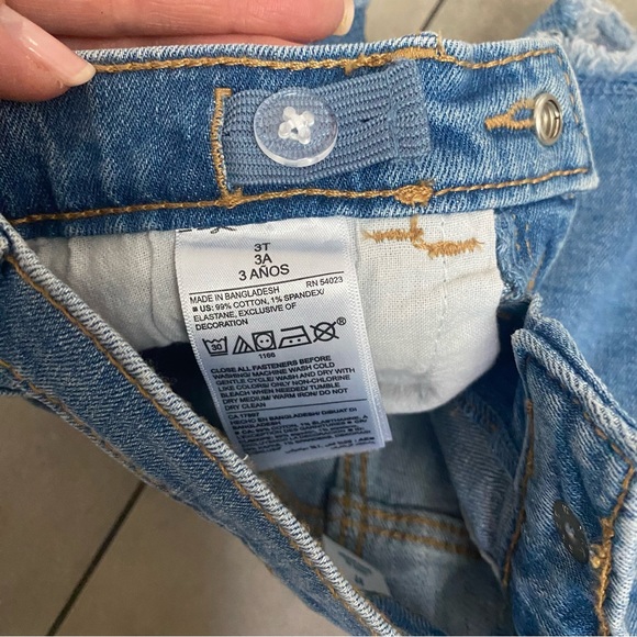 NEW old navy toddler jean shorts rainbows daisy floral 3T - Picture 4 of 5